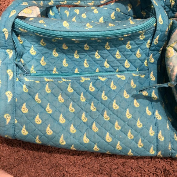Turquoise/yellow quilted duffel bag - Picture 4 of 7